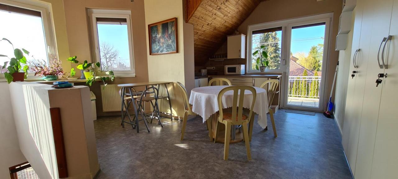 Hajas Familia Kiado Szobak Balatonmáriafürdő Eksteriør bilde